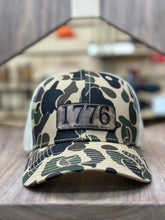 Load image into Gallery viewer, Leather Laser Etched 1776 Hat
